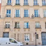 Large Apartment Well Located In The 3Rd District