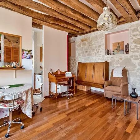 Large Well Located In The 3rd District Appartamento *